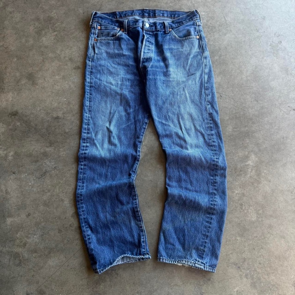 Levi's Men's Blue and Navy Jeans